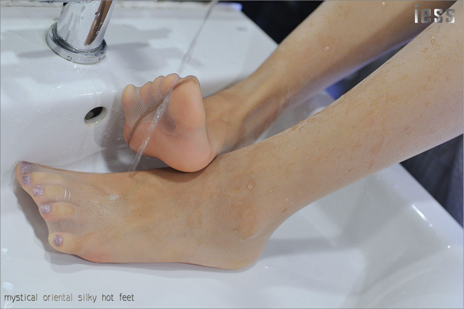 [IESS异思趣向] 弱水三千SASA